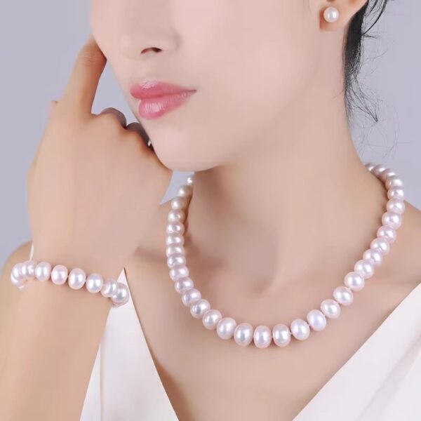 Natural round 11-12mm ultra large strong freshwater pearl necklace